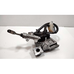 FREIN ARRIERE - SUZUKI 650 SVS