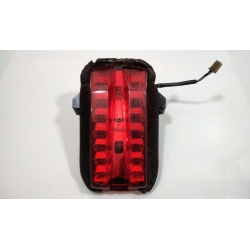 FEU ARRIERE - SUZUKI 650 SVS