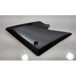 CHACHE LATERAL GAUCHE - SUZUKI 650 SVS