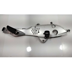 PLATINE REPOSE PIED AVANT DROIT - BMW R1150 RT