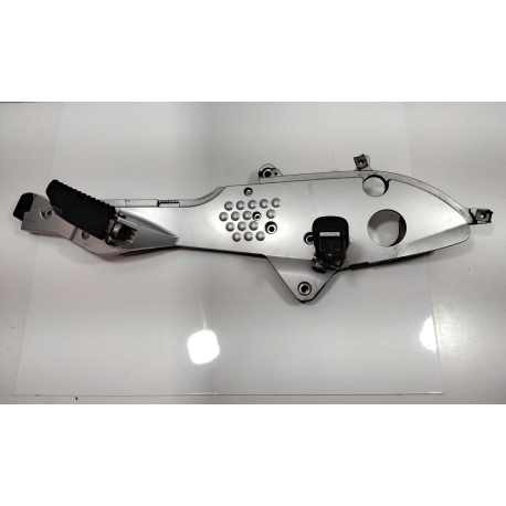 PLATINE REPOSE PIED AVANT DROIT - BMW R1150 RT