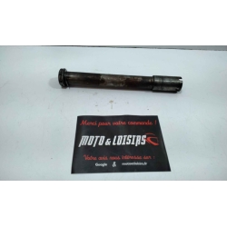 AXE DE ROUE AVANT - MOTO GUZZI STELVIO 1200 V4