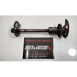 AXE DE ROUE ARRIERE - 125 NX HONDA