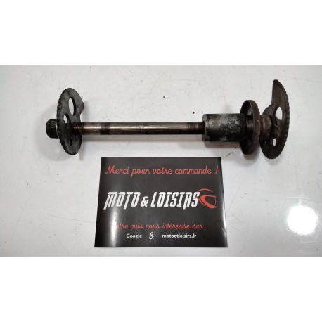 AXE DE ROUE ARRIERE - 125 NX HONDA
