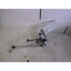 PLATINE REPOSE PIED GAUCHE - SUZUKI 650 BANDIT