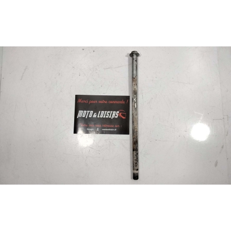 AXE DE ROUE - HONDA 125 VARADERO