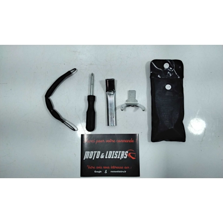 TROUSSE A OUTILS - HONDA FORZA 125