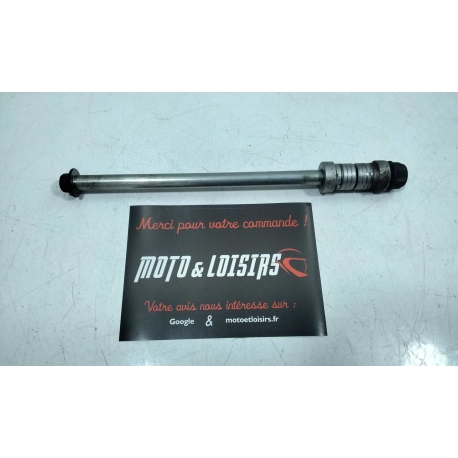 AXE DE ROUE AVANT - HONDA FORZA 125