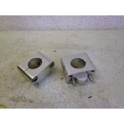 PONTET DE GUIDON 28 mm - SUZUKI GSR 600