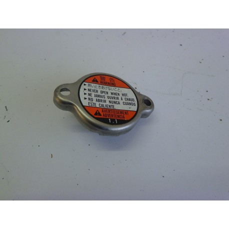 BOUCHON DE RADIATEUR - YAMAHA 600 FZ6 S2