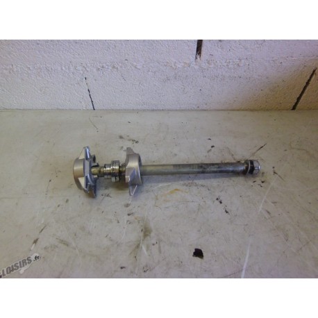 AXE DE ROUE ARRIERE -  YAMAHA MT 07