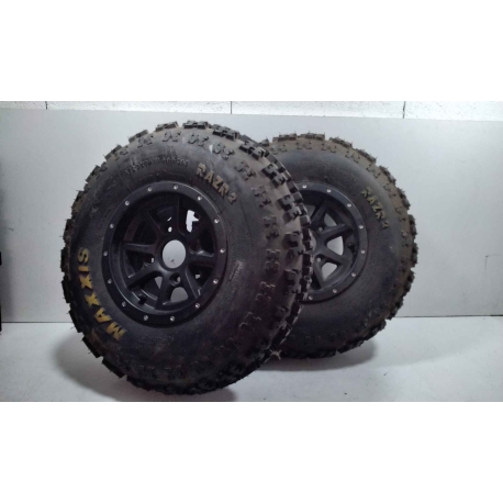 JANTES AVEC PNEU QUASI NEUF - QUAD TGB 365