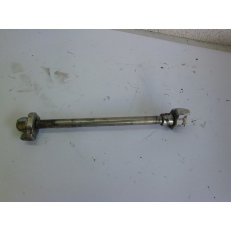 AXE DE ROUE ARRIERE - RIEJU MRT 50