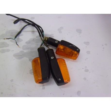 LOT DE 3 CLIGNOTANTS - SYM XS 125