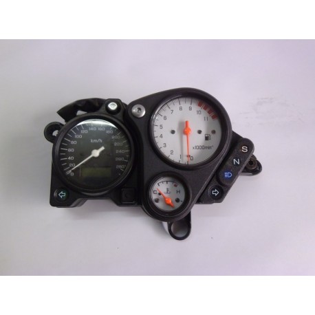 COMPTEUR - HONDA VTR 1000 F