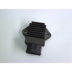 REGULATEUR - HONDA VTR 1000 F