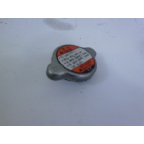 BOUCHON RADIATEUR - SUZUKI GSR 750