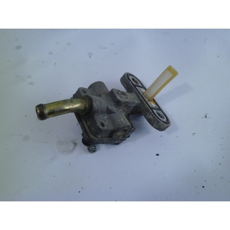 ROBINET ESSENCE - SUZUKI 650 BANDIT