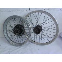 PAIRE DE ROUE - DERBI SENDA R1 2004