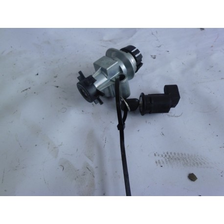 CONTACTEUR A CLEF - PEUGEOT VIVACITY 50