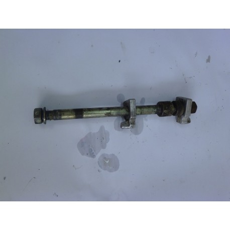 AXE DE ROUE ARRIERE - PEUGEOT XP STREET