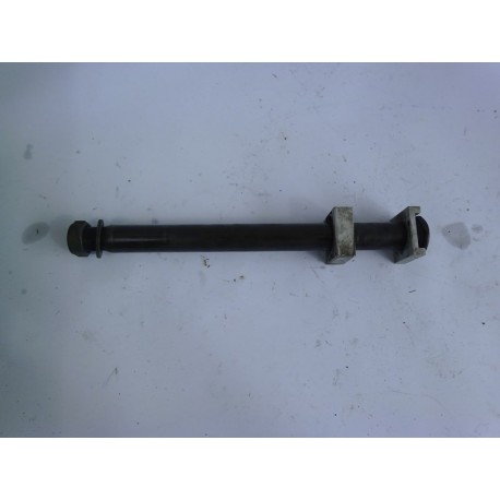 AXE DE ROUE ARRIERE - YAMAHA XJR 1300