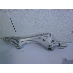 PLATINE DROITE - SUZUKI GLADIUS 650 2011