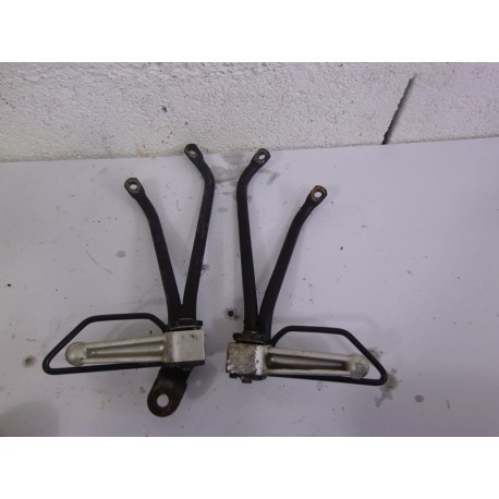 PLATINE REPOSE PIED PASSAGER - RIEJU RS3 NAKED