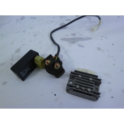 LOT DE PIECE ELECTRIQUE  - VASTRO TYREX 50