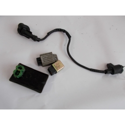 LOT DE PIECES ELECTRIQUE - KYMCO AGILITY 50