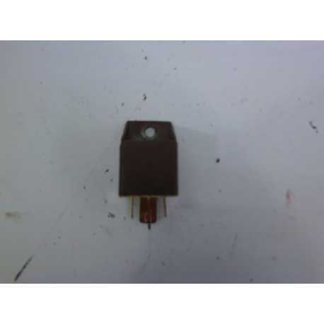 RELAIS DEMARREUR - PIAGGIO ZIP 50