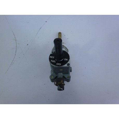 ROBINET ESSENCE - HONDA HORNET 600