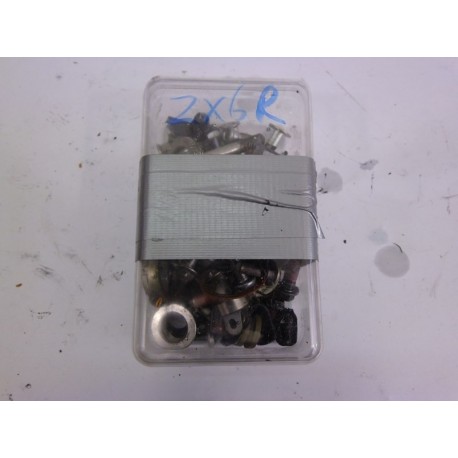 LOT DE VISSERIE - KAWASAKI ZX6R