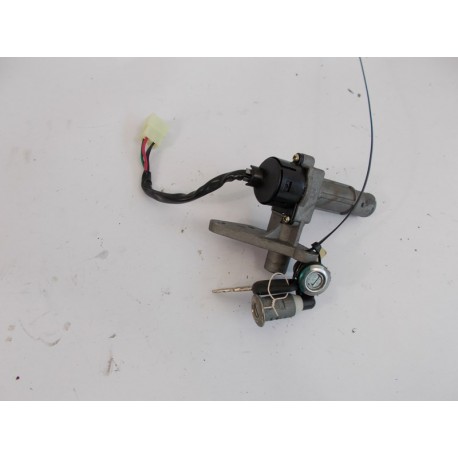 CONTACTEUR A CLEF - RAZZO STEED 125