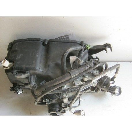 CORP INJECTION + BOITE A AIR - HONDA VARADERO 125