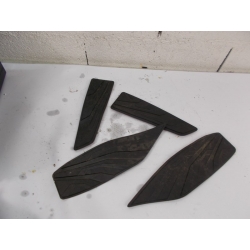 CAOUTCHOUC MARCHE PIED - SYM GTS