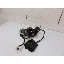 POMPE A ESSENCE - YAMAHA FZ8