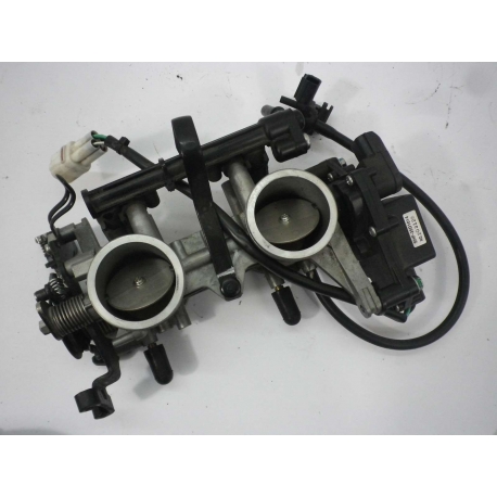 CORPS INJECTION- KAWASAKI ER6