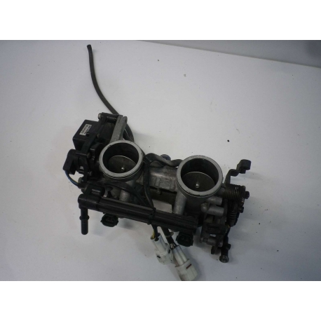 CORPS INJECTION - KAWASAKI ER6 2006