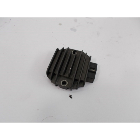 REGULATEUR - PIAGGIO 125 X8