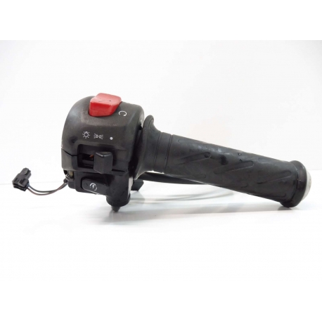 POIGNEE DROITE - SUZUKI 600 BANDIT