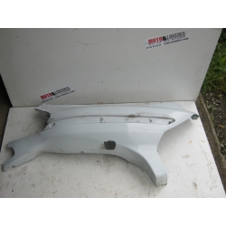 CARENAGE ARRIERE DROIT - PIAGGIO X EVO 125
