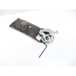 BOITE A OUTIL - YAMAHA FZ6