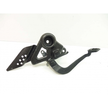 PLATINE DROITE - HONDA 125 CBF