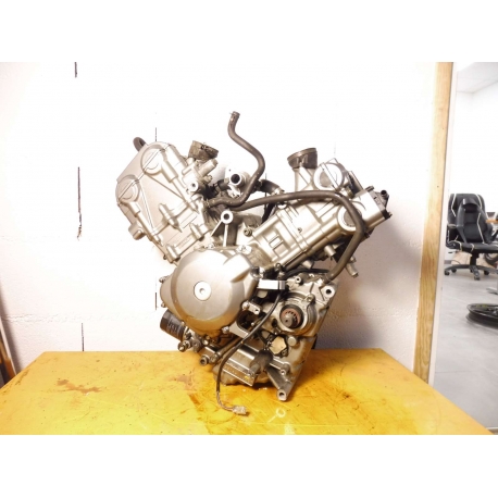 MOTEUR - SUZUKI SVS SV 650