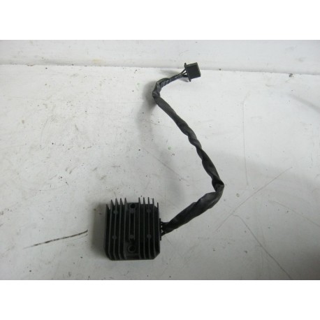 REGULATEUR - HONDA CBR 125 2008