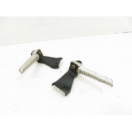 REPOSE PIED - DAELIM S FIVE