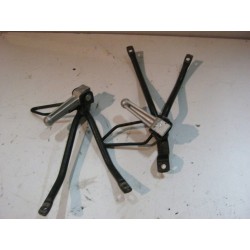 PAIRE DE CALLE PIED PASSAGER - RIEJU MATRIX RS2