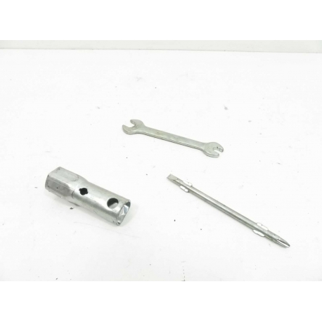 TROUSSE A OUTILS - HONDA X8RS 50