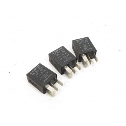 LOT RELAIS - PEUGEOT SATELIS  COMPRESSOR 125